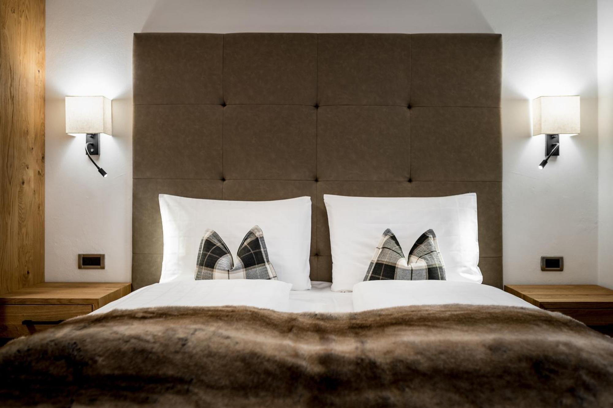 Hotel Des Alpes 拉维拉 外观 照片