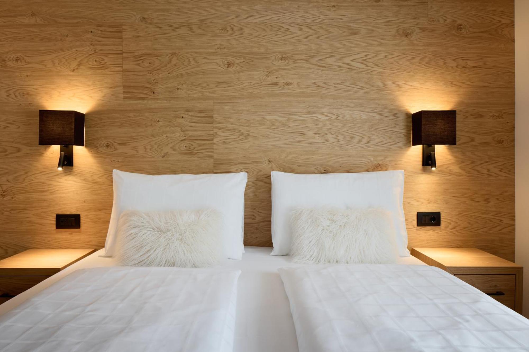 Hotel Des Alpes 拉维拉 外观 照片
