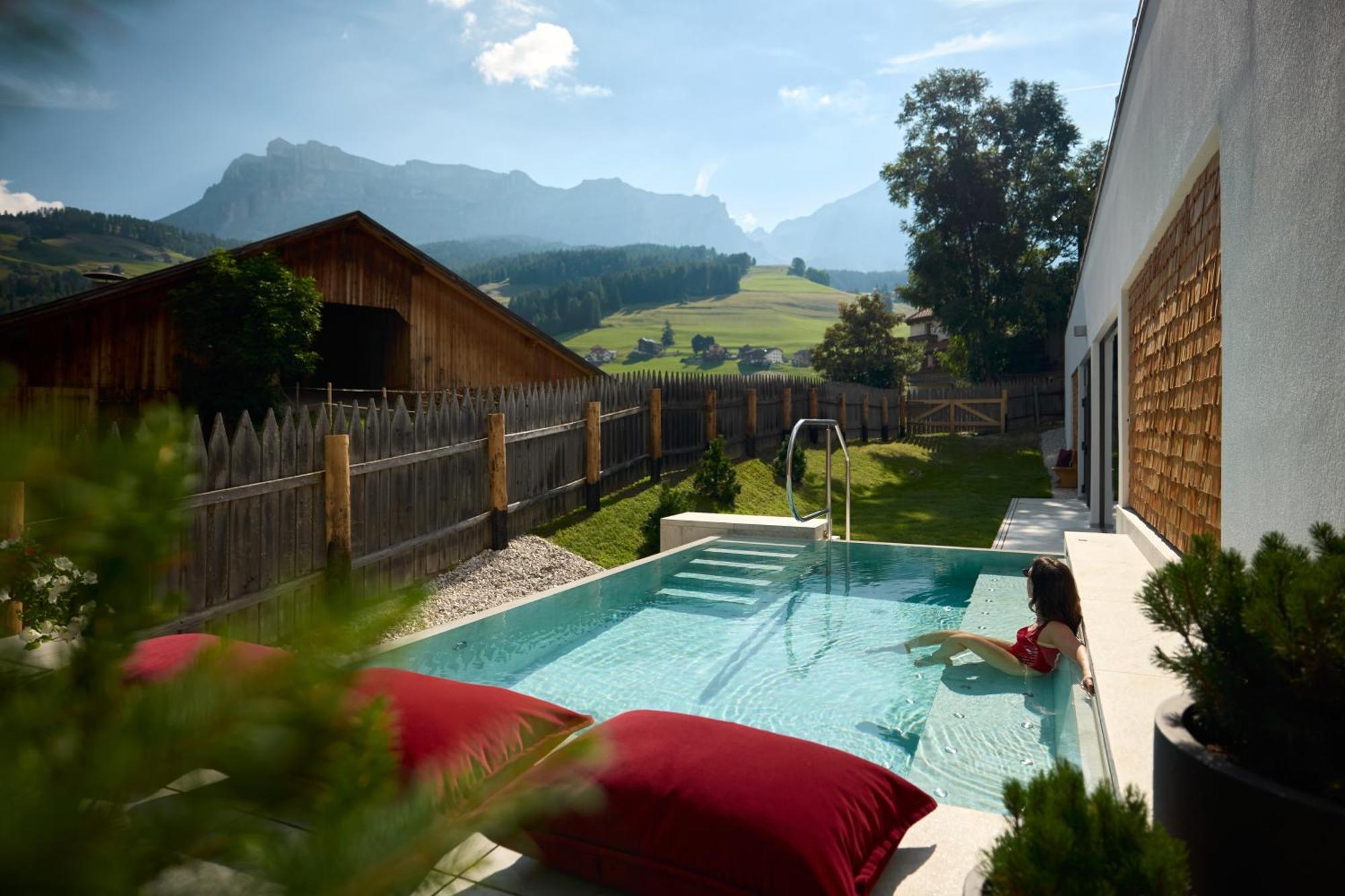 Hotel Des Alpes 拉维拉 外观 照片