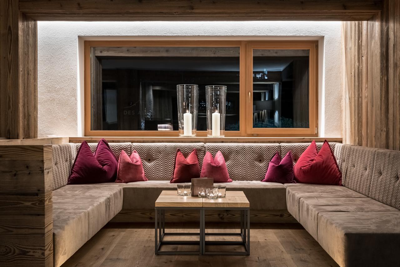 Hotel Des Alpes 拉维拉 外观 照片