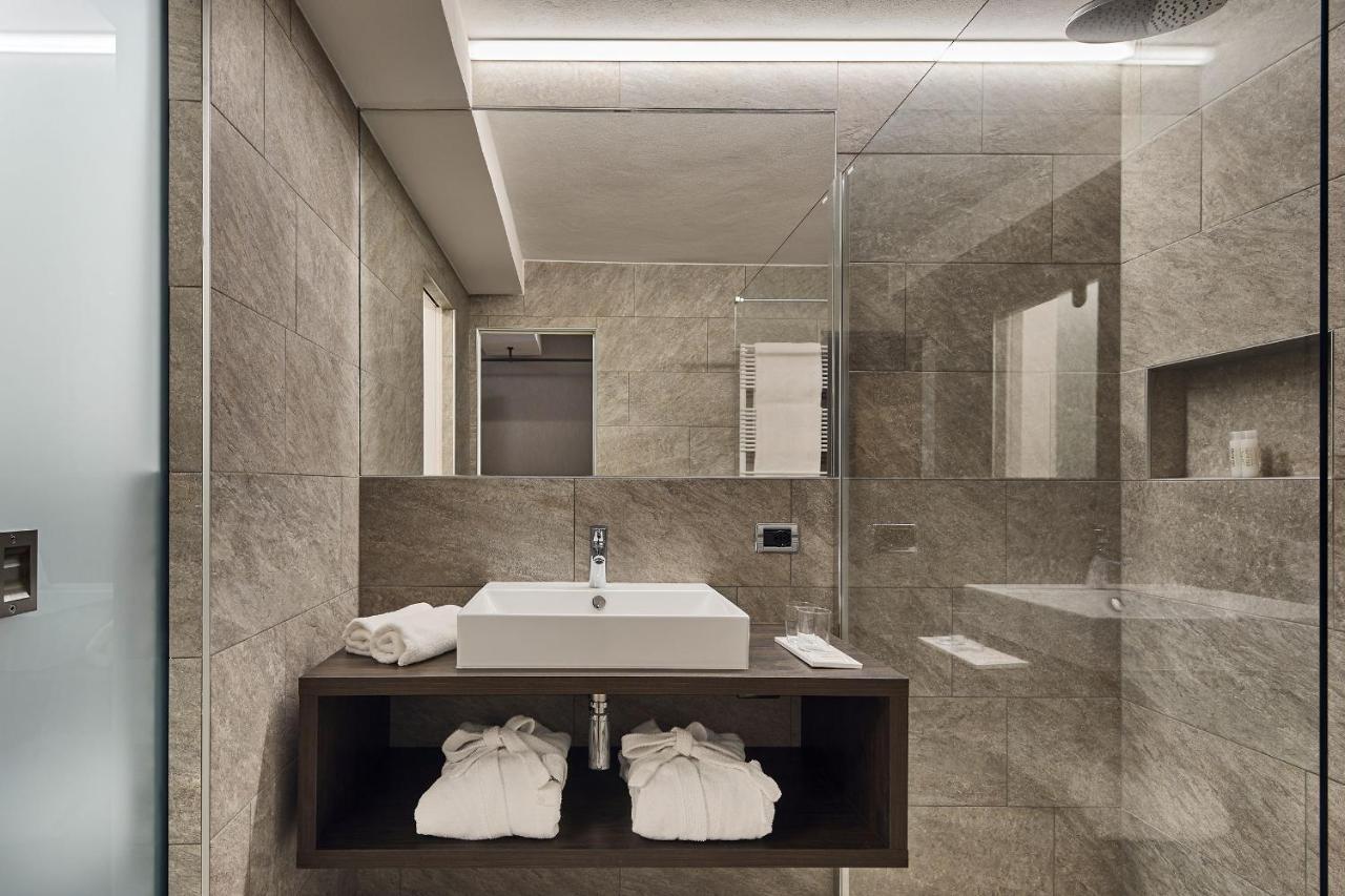 Hotel Des Alpes 拉维拉 外观 照片